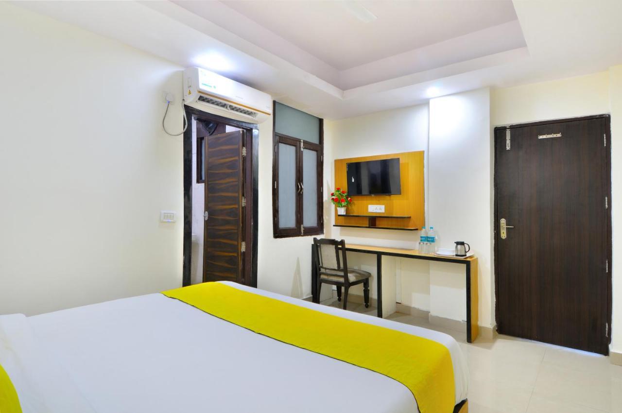 Airport Hotel Prince Palace By Byobhotels Yeni Delhi Dış mekan fotoğraf