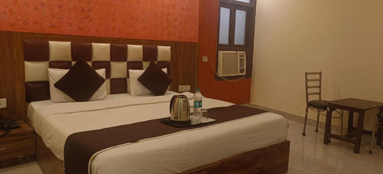 Airport Hotel Prince Palace By Byobhotels Yeni Delhi Dış mekan fotoğraf