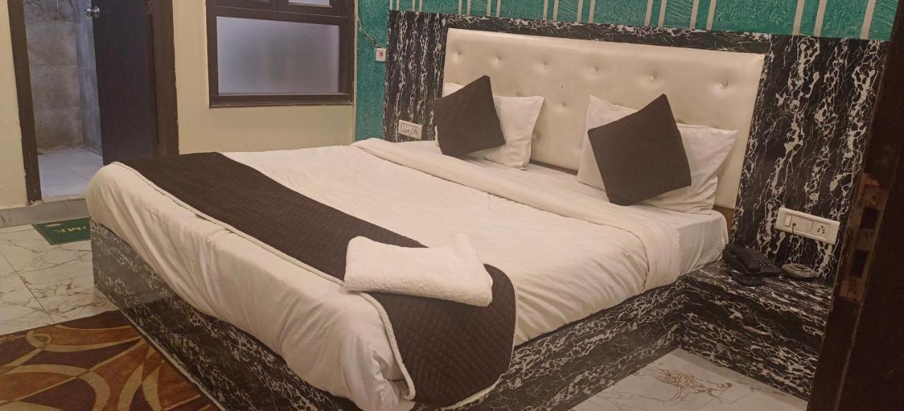 Airport Hotel Prince Palace By Byobhotels Yeni Delhi Dış mekan fotoğraf