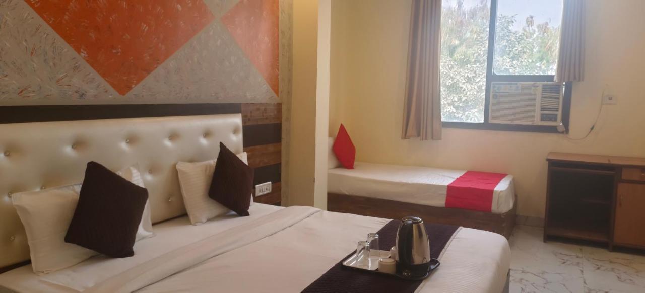 Airport Hotel Prince Palace By Byobhotels Yeni Delhi Dış mekan fotoğraf