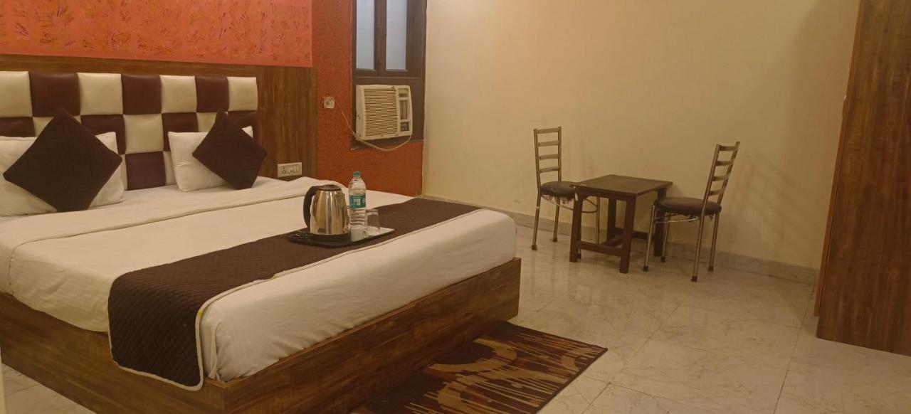 Airport Hotel Prince Palace By Byobhotels Yeni Delhi Dış mekan fotoğraf