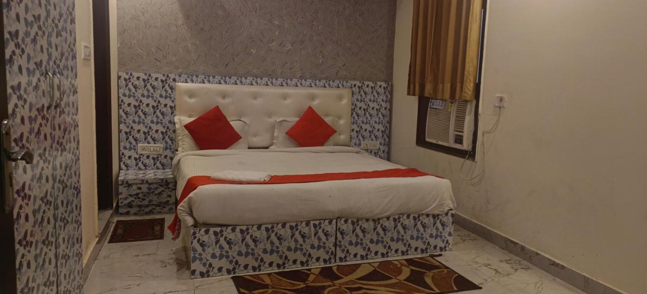 Airport Hotel Prince Palace By Byobhotels Yeni Delhi Dış mekan fotoğraf