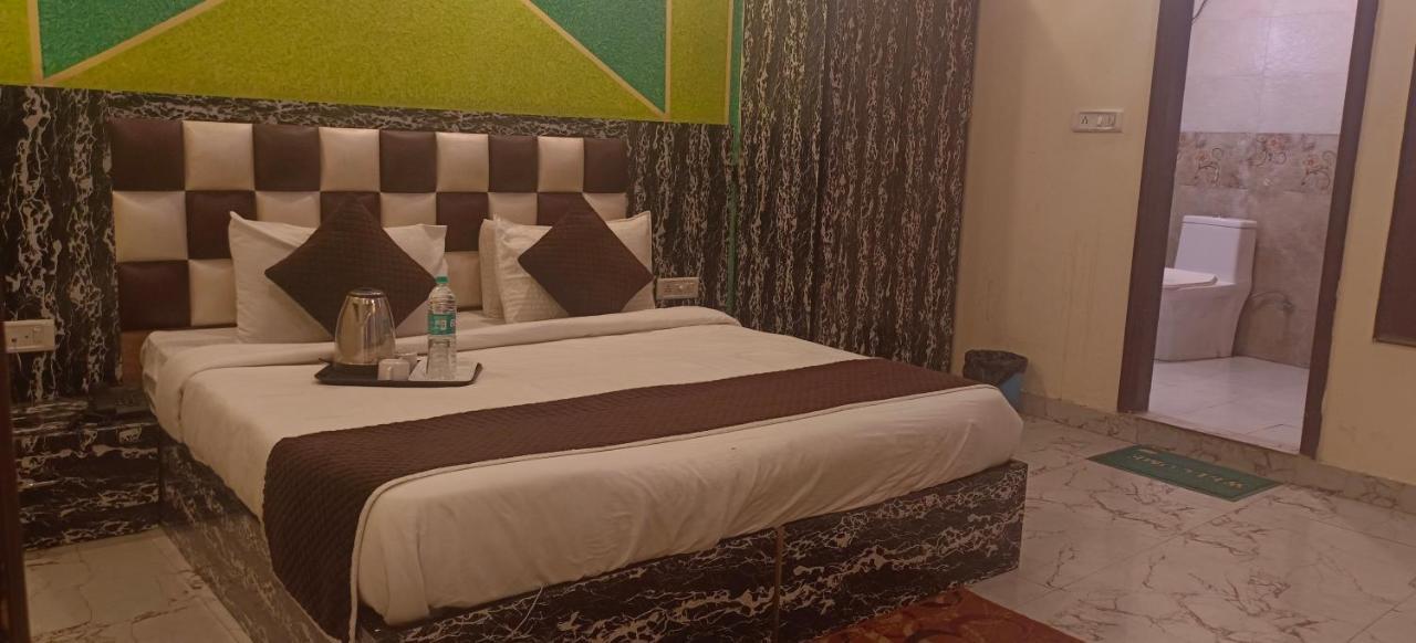 Airport Hotel Prince Palace By Byobhotels Yeni Delhi Dış mekan fotoğraf